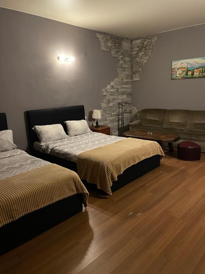 Hotel Era Tbiliszi Kültér fotó